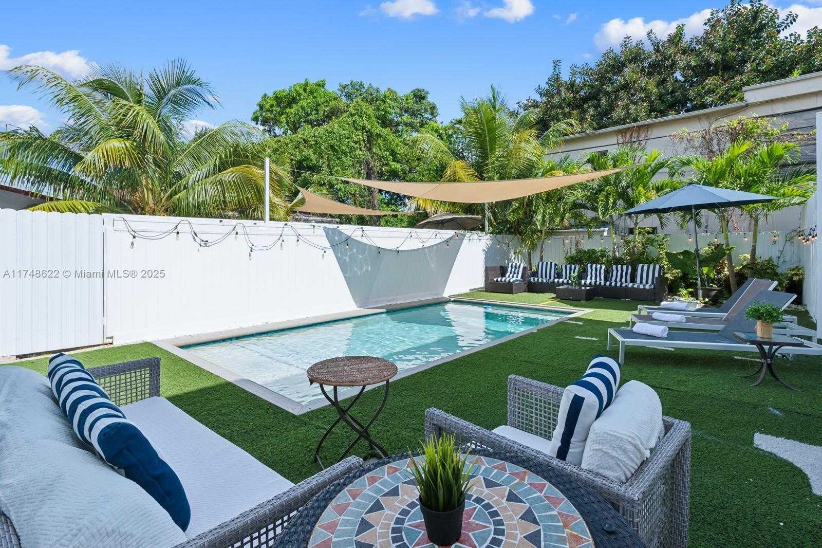 Small Image of 3572 SOUTH WEST 23RD ST #3572, Miami Number 26