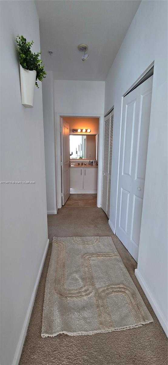 Small Image of 7900 HARBOR ISLAND DR #PH26, North Bay Village Number 16