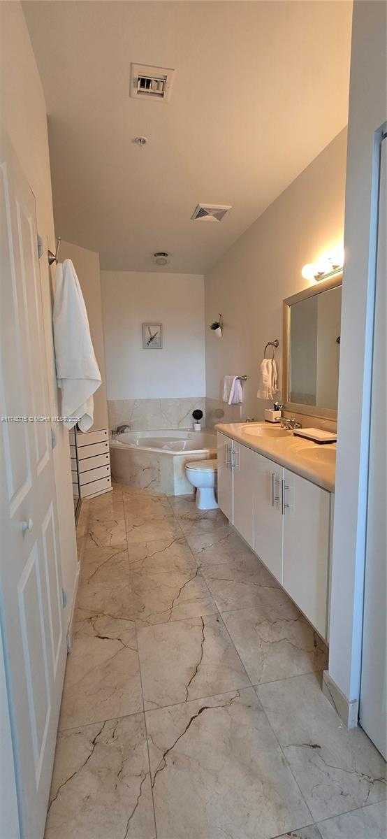 Small Image of 7900 HARBOR ISLAND DR #PH26, North Bay Village Number 20
