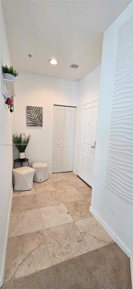 Small Image of 7900 HARBOR ISLAND DR #PH26, North Bay Village Number 21