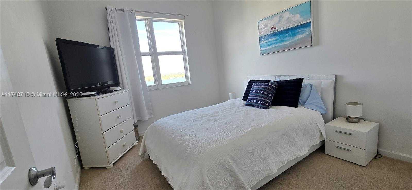 Small Image of 7900 HARBOR ISLAND DR #PH26, North Bay Village Number 30