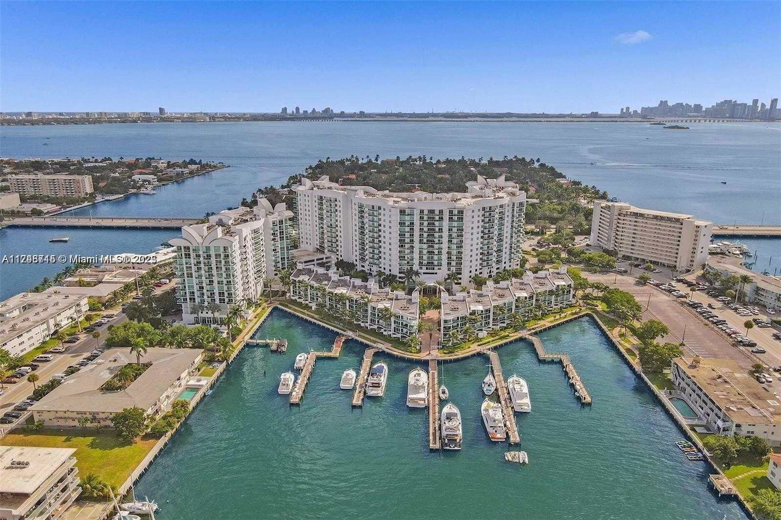 Small Image of 7900 HARBOR ISLAND DR #PH26, North Bay Village Number 47
