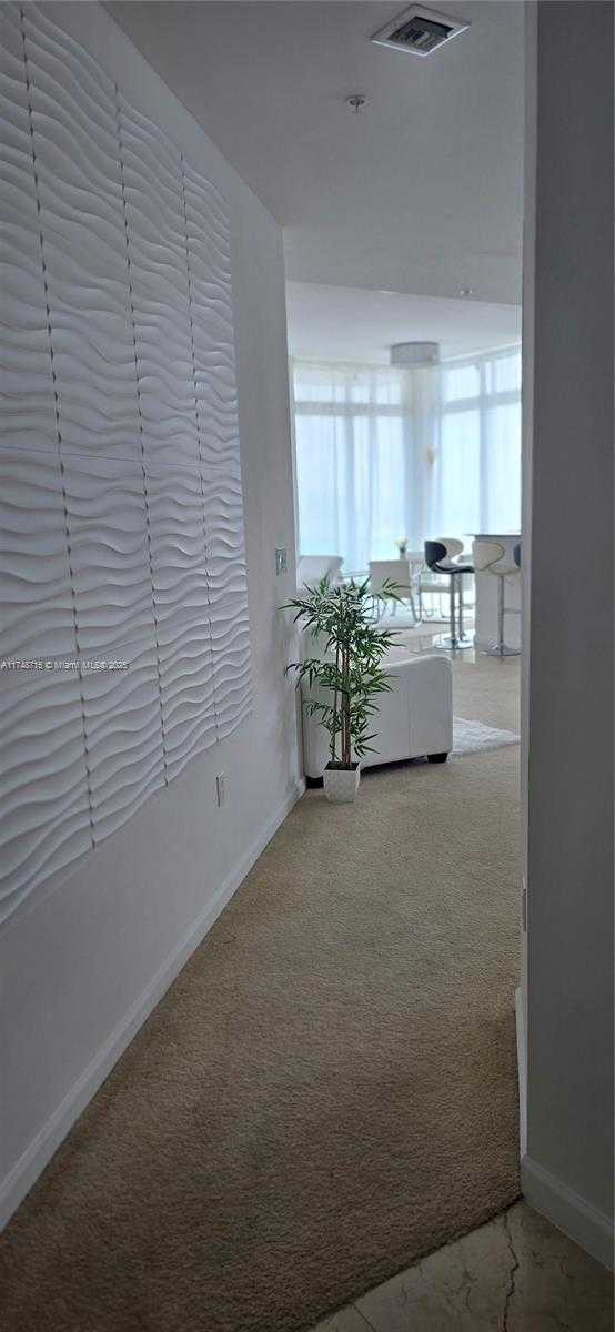 Small Image of 7900 HARBOR ISLAND DR #PH26, North Bay Village Number 60