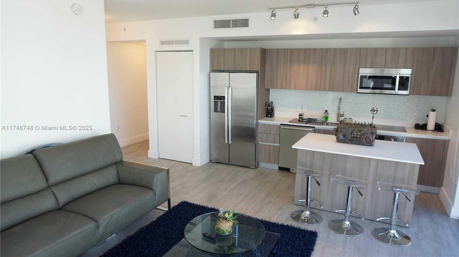 Small Image of 201 SOUTH WEST 17TH RD #706, Miami Number 8