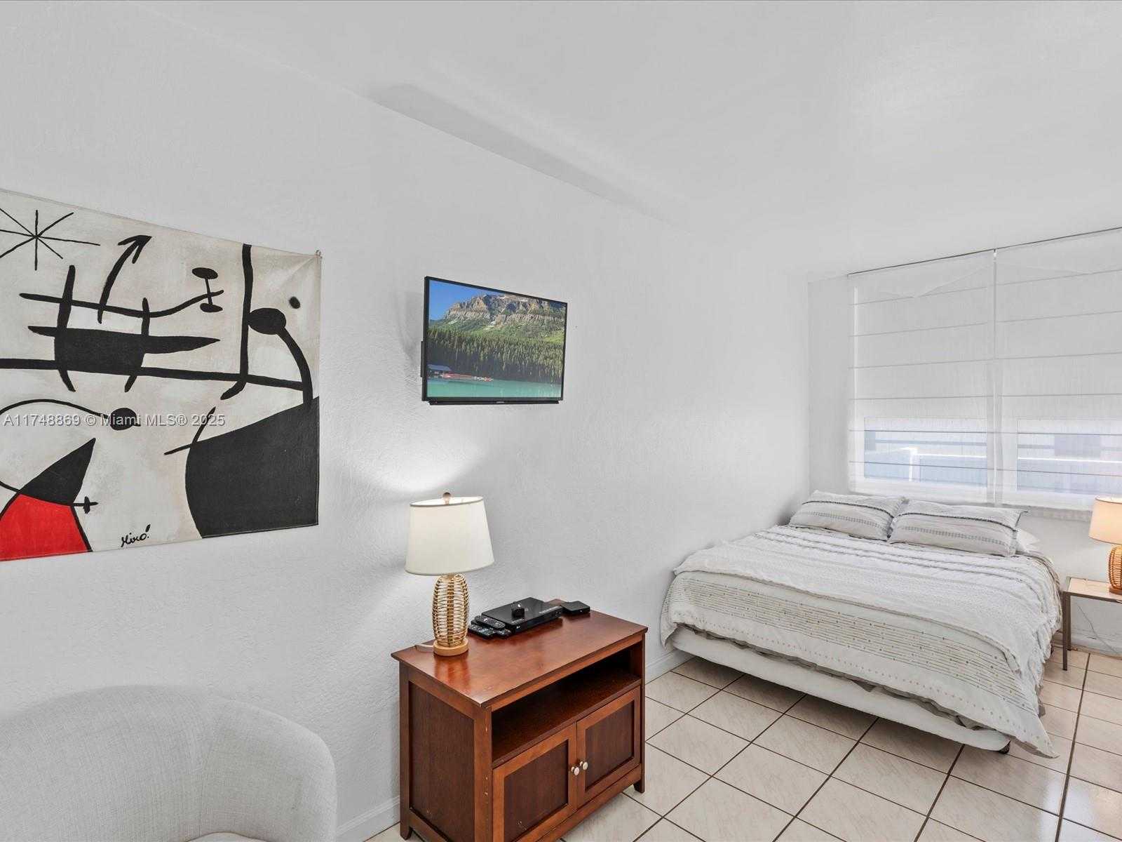 Small Image of 100 LINCOLN RD #830, Miami Beach Number 13