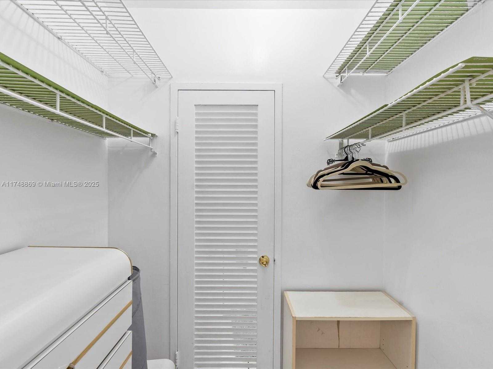 Small Image of 100 LINCOLN RD #830, Miami Beach Number 14