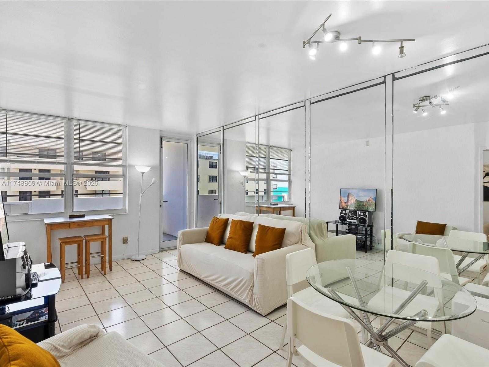 Small Image of 100 LINCOLN RD #830, Miami Beach Number 6