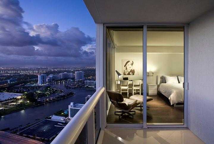 Small Image of 1800 S Ocean Dr, Hallandale Beach, FL 33009, USA Number 12