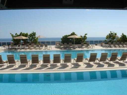 Small Image of 1800 S Ocean Dr, Hallandale Beach, FL 33009, USA Number 16