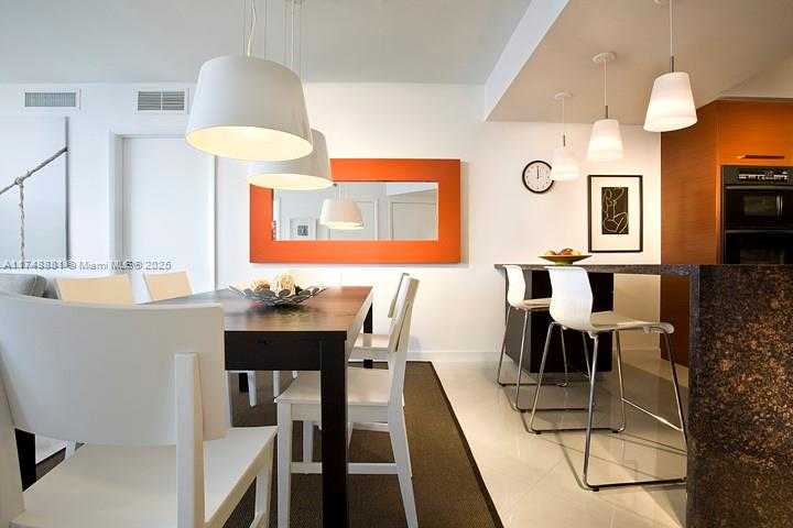 Small Image of 1800 S Ocean Dr, Hallandale Beach, FL 33009, USA Number 5