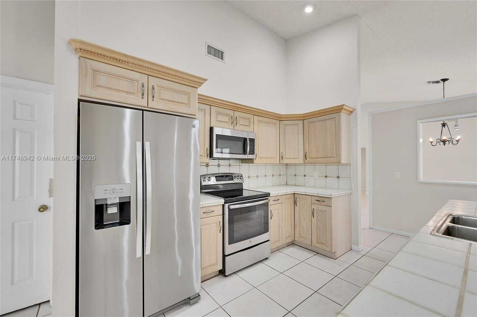 Small Image of 296 NORTH WEST 118TH TER, Coral Springs Number 18