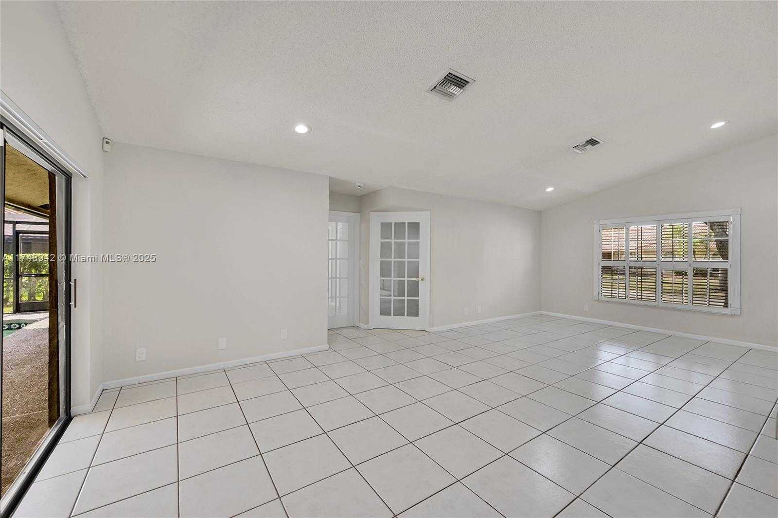 Small Image of 296 NORTH WEST 118TH TER, Coral Springs Number 21