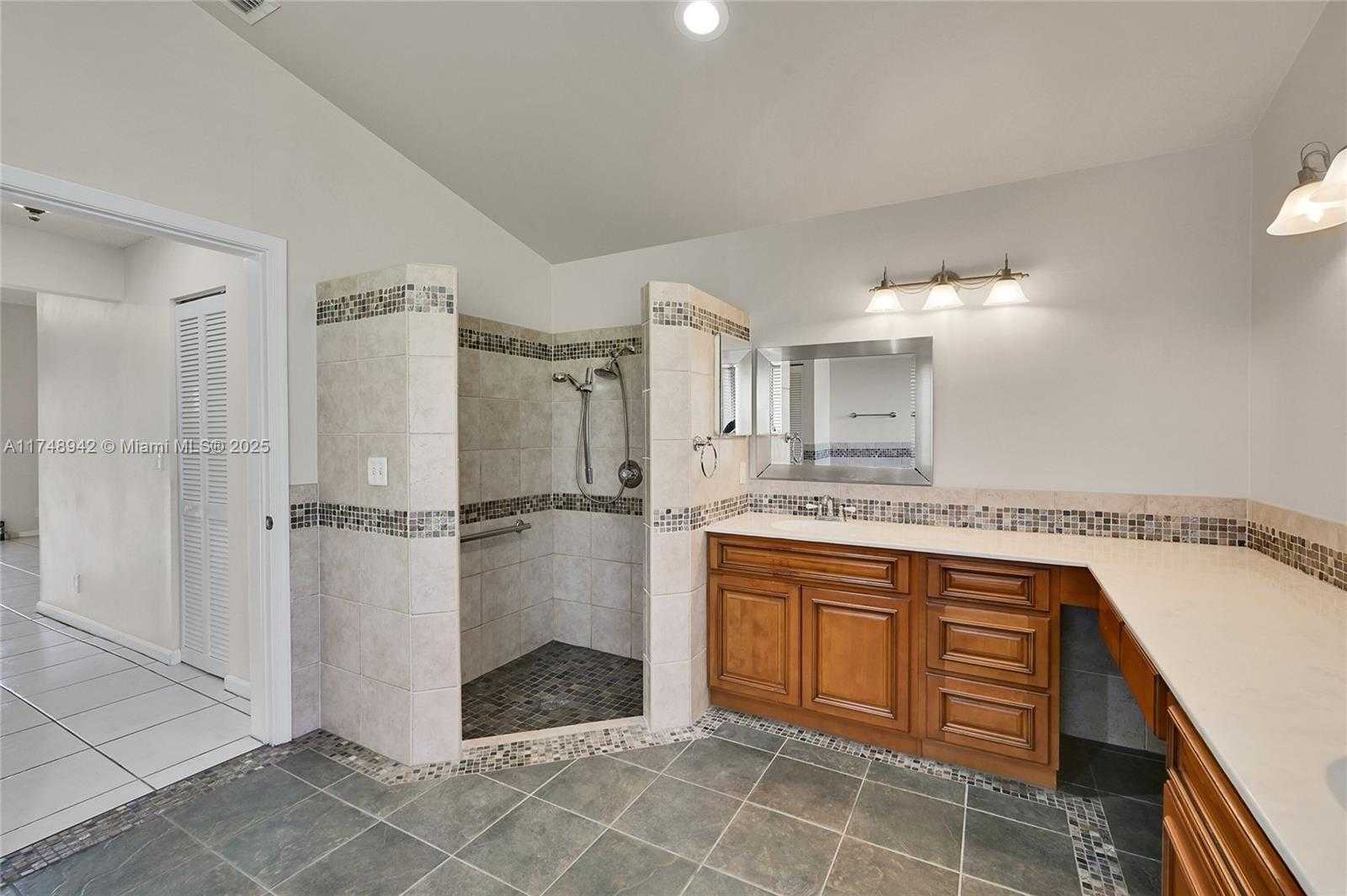 Small Image of 296 NORTH WEST 118TH TER, Coral Springs Number 23