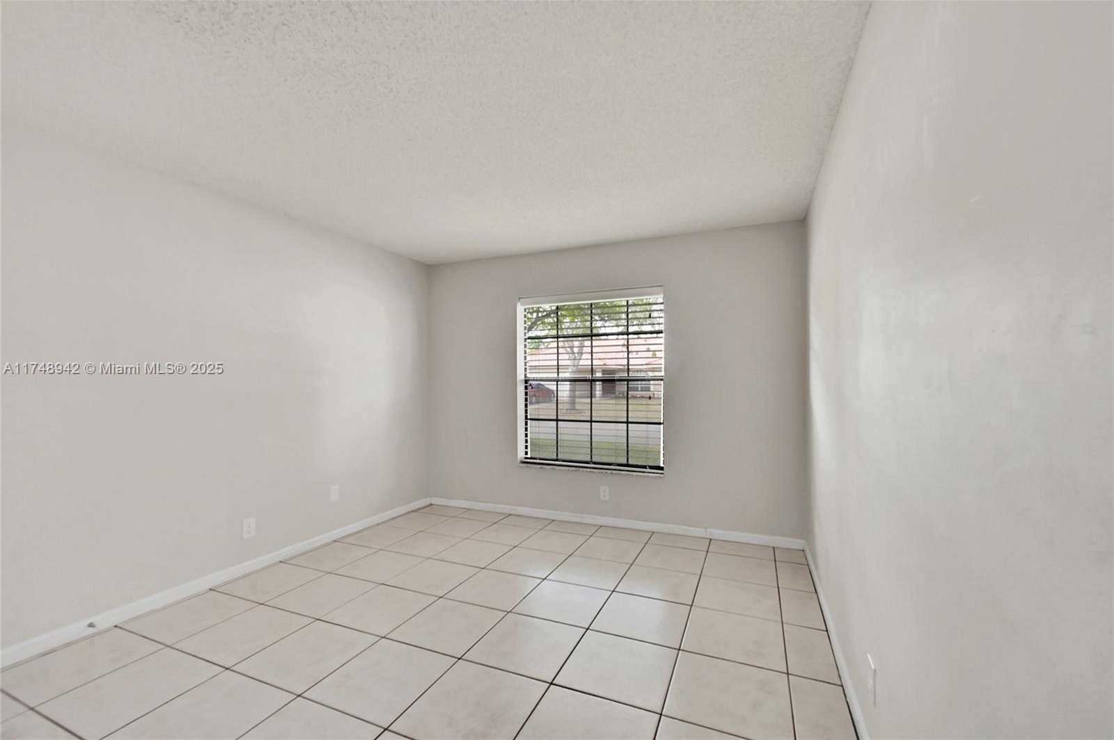 Small Image of 296 NORTH WEST 118TH TER, Coral Springs Number 27