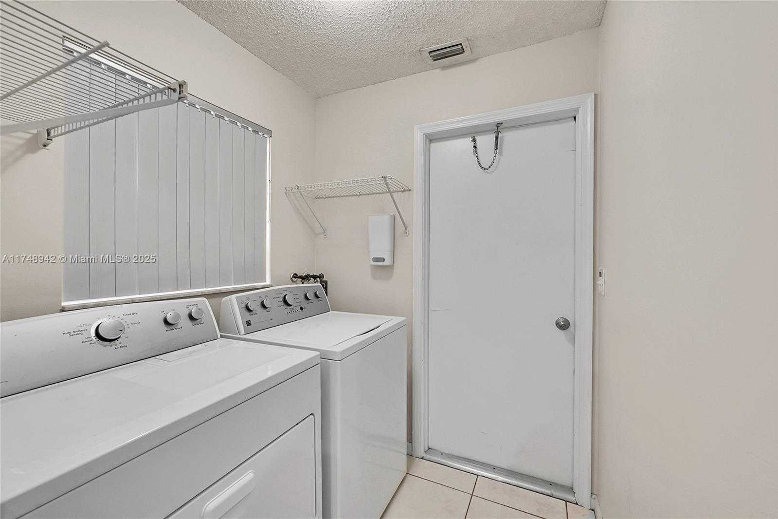 Small Image of 296 NORTH WEST 118TH TER, Coral Springs Number 35