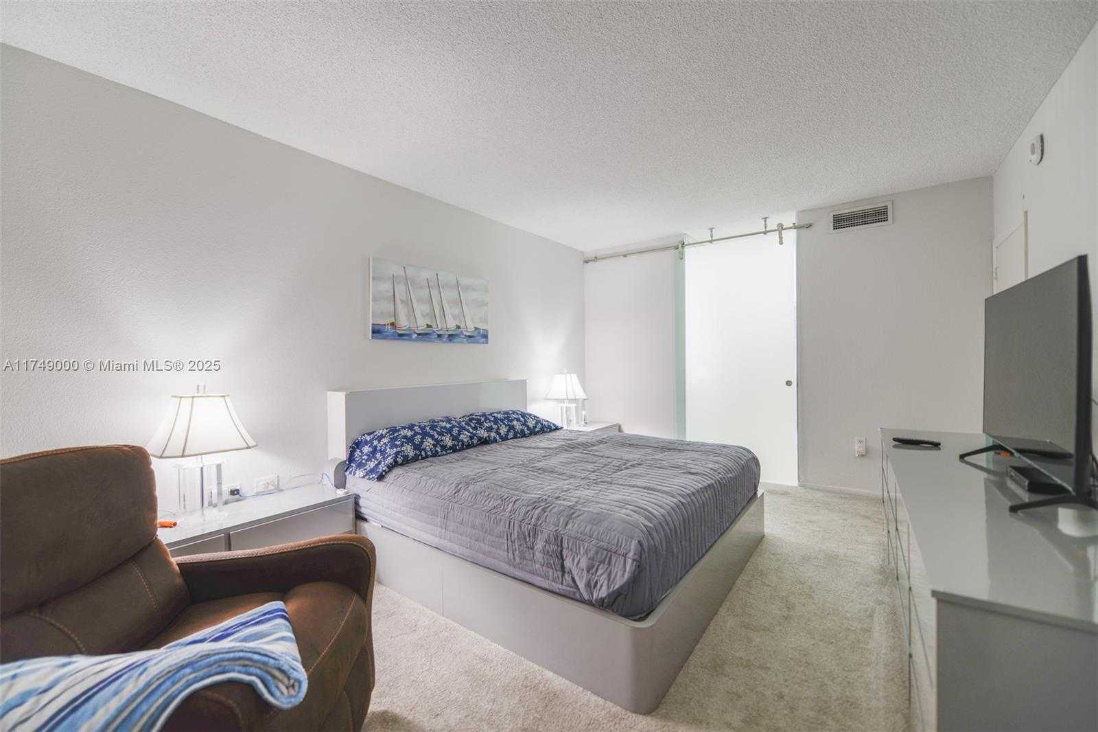 Small Image of 1980 SOUTH OCEAN DR #5E, Hallandale Beach Number 21