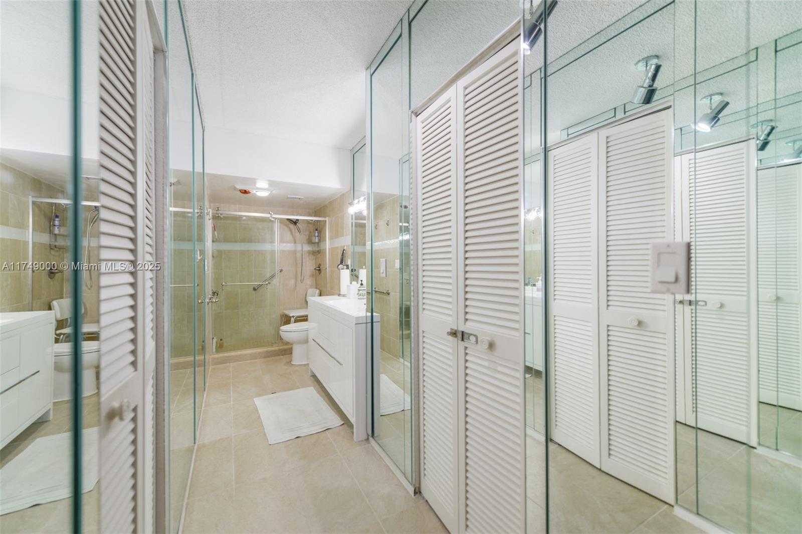 Small Image of 1980 SOUTH OCEAN DR #5E, Hallandale Beach Number 22