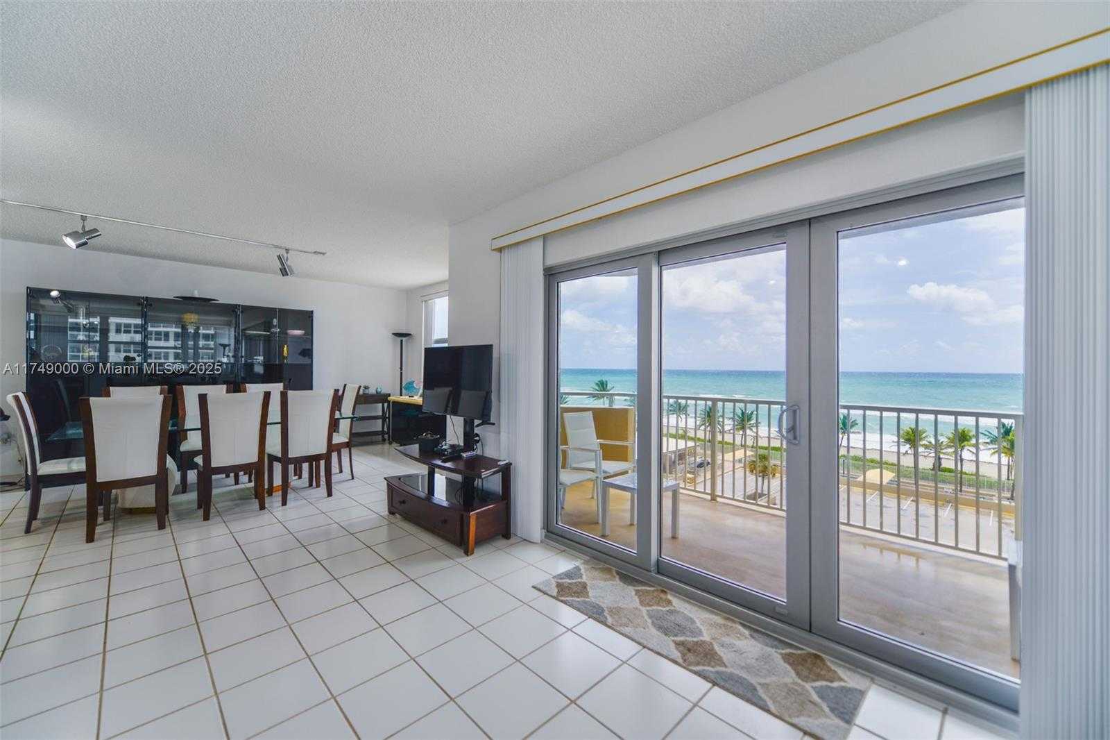 Small Image of 1980 SOUTH OCEAN DR #5E, Hallandale Beach Number 9