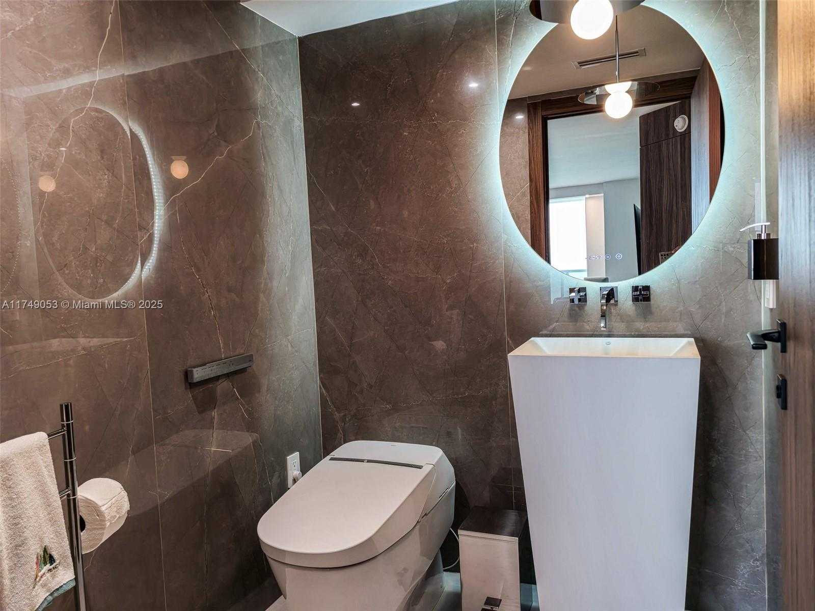 Small Image of 16699 COLLINS AVE #3202, Sunny Isles Beach Number 10