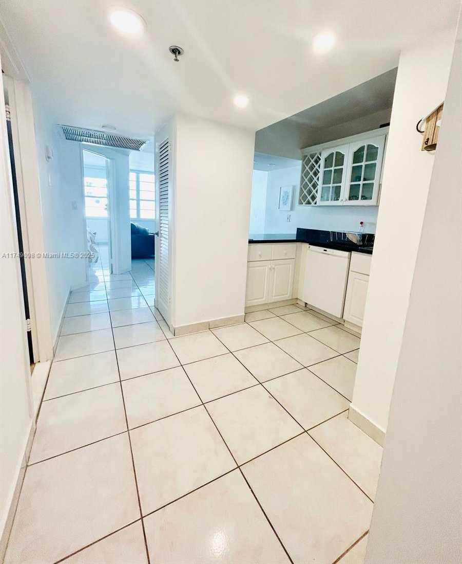 Small Image of 100 LINCOLN RD #639, Miami Beach Number 7