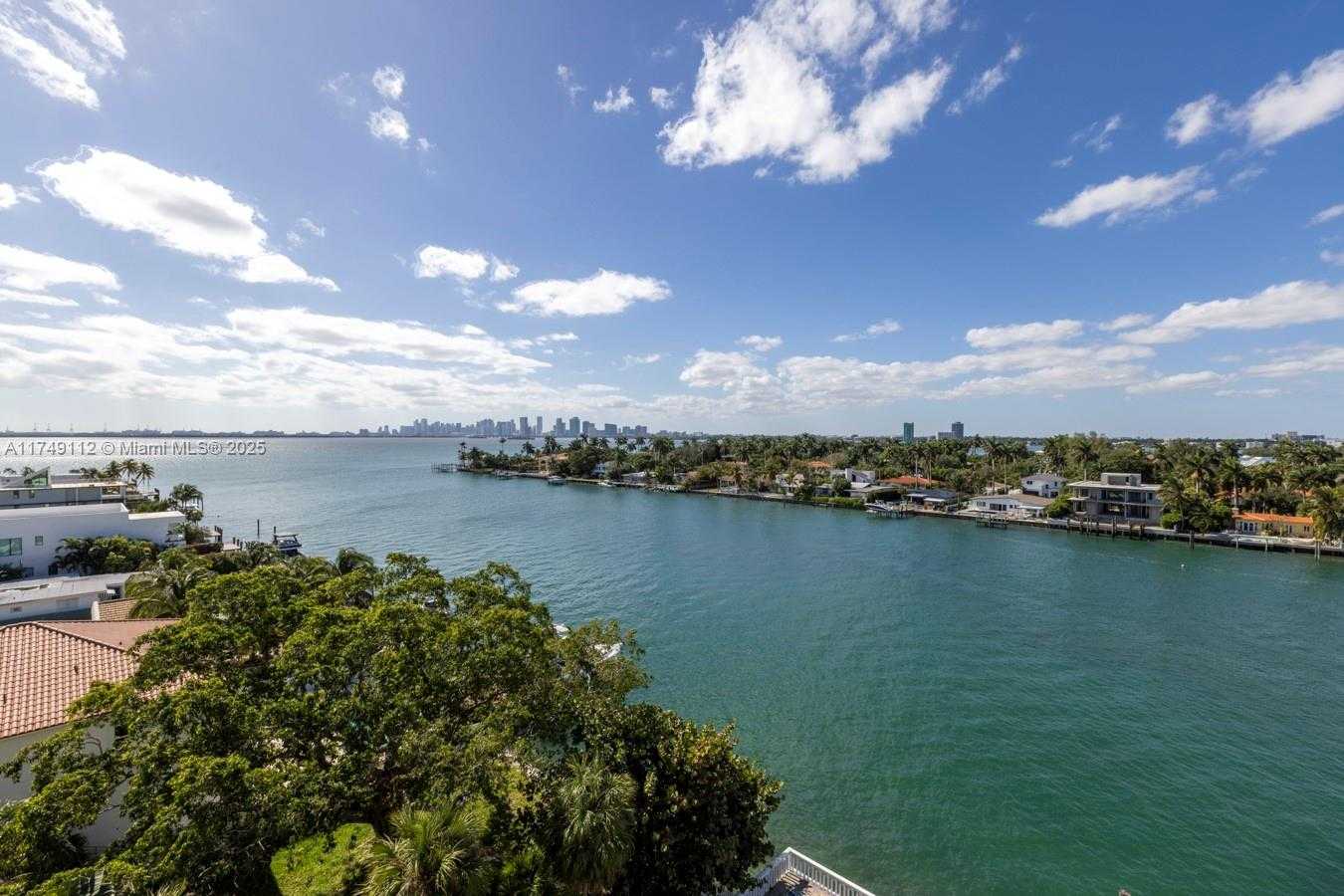 Small Image of 1455 NORTH TREASURE DR #PH-C, North Bay Village Number 19