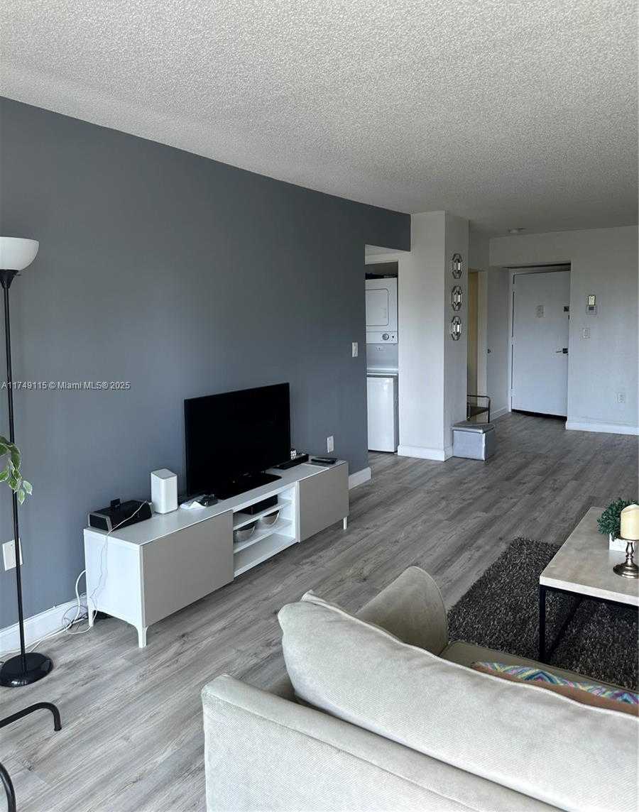 Small Image of 3701 NORTH COUNTRY CLUB DR #505, Aventura Number 5
