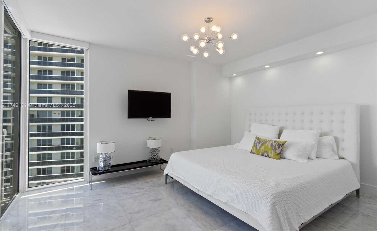Small Image of 1800 SOUTH OCEAN DR #PH4404, Hallandale Beach Number 18