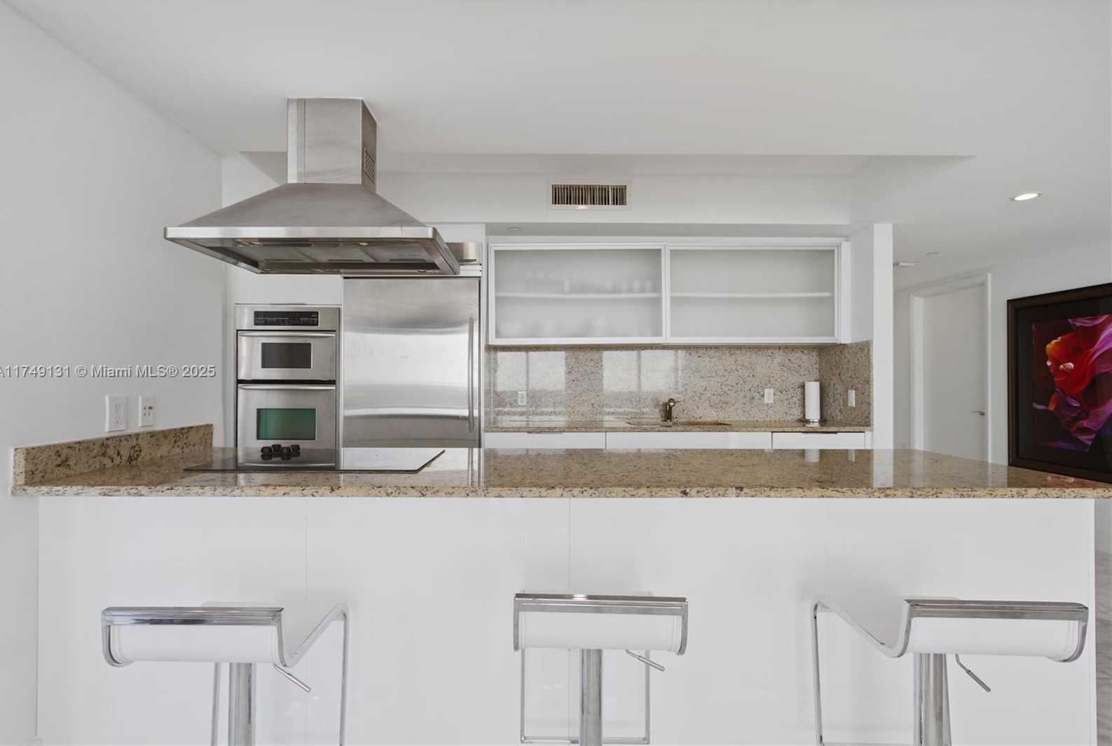 Small Image of 1800 SOUTH OCEAN DR #PH4404, Hallandale Beach Number 2