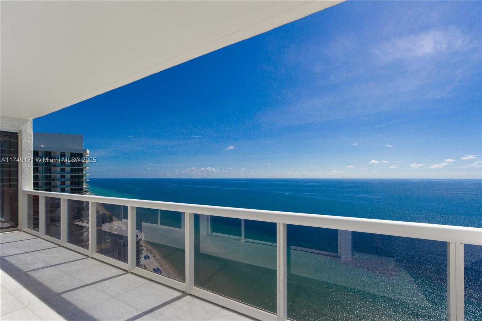 Small Image of 1800 SOUTH OCEAN DR #PH4404, Hallandale Beach Number 23