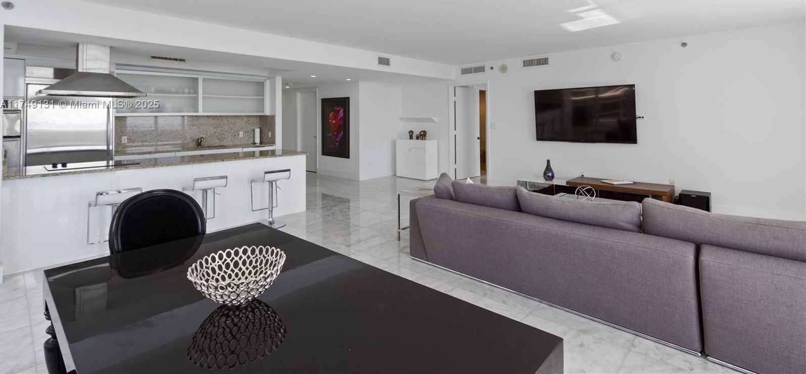 Small Image of 1800 SOUTH OCEAN DR #PH4404, Hallandale Beach Number 5