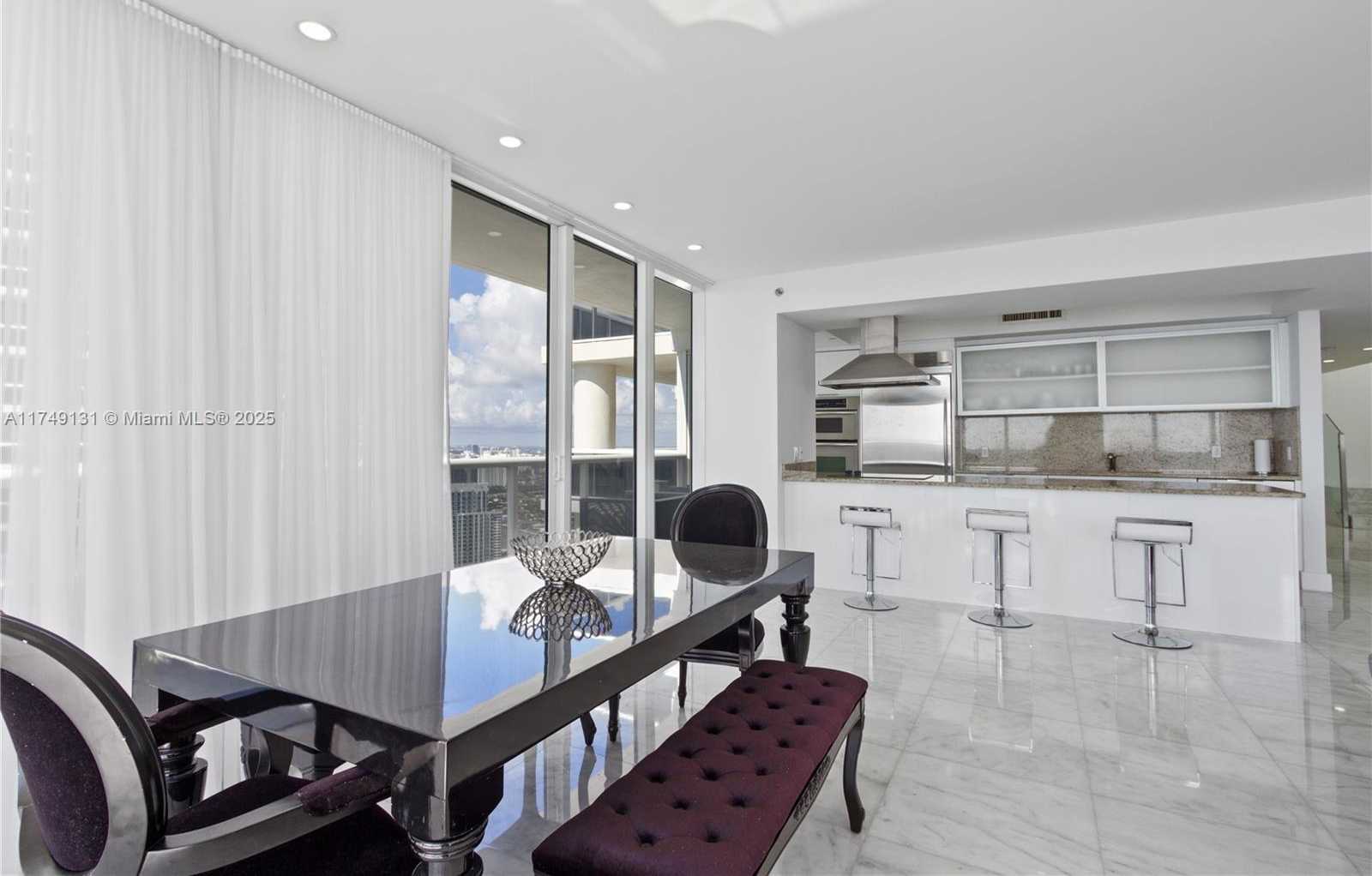 Small Image of 1800 SOUTH OCEAN DR #PH4404, Hallandale Beach Number 6