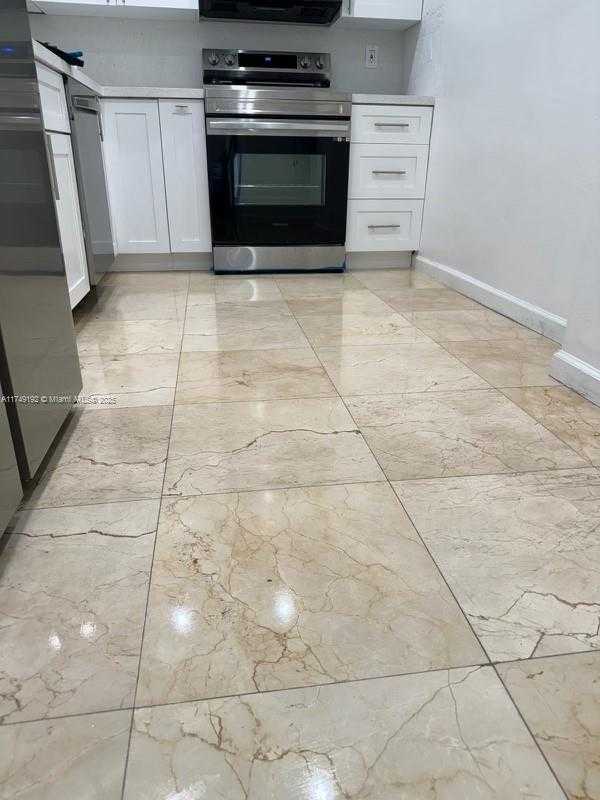 Small Image of 10350 WEST BAY HARBOR DR #6V, Bay Harbor Islands Number 4