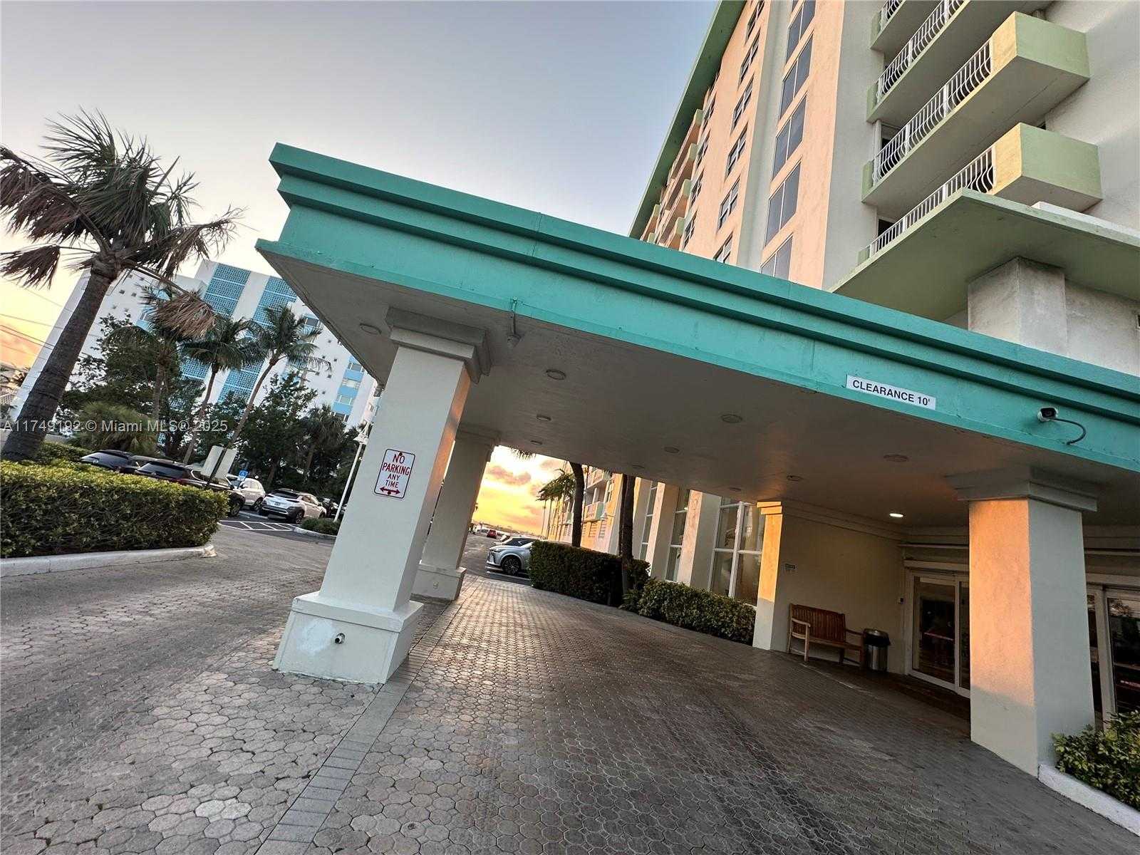 Small Image of 10350 WEST BAY HARBOR DR #6V, Bay Harbor Islands Number 45