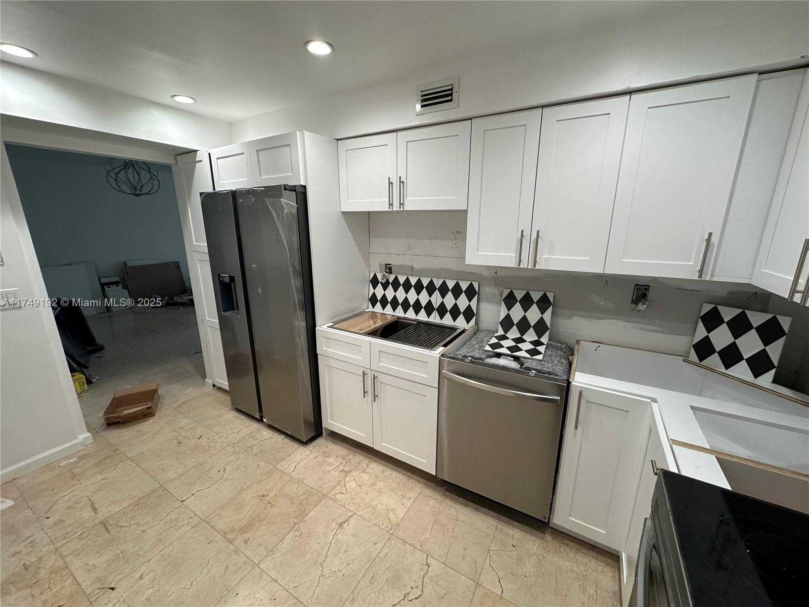 Small Image of 10350 WEST BAY HARBOR DR #6V, Bay Harbor Islands Number 6