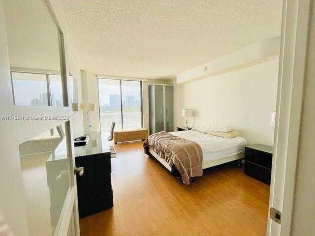 Small Image of 20281 EAST COUNTRY CLUB DR #405, Aventura Number 4