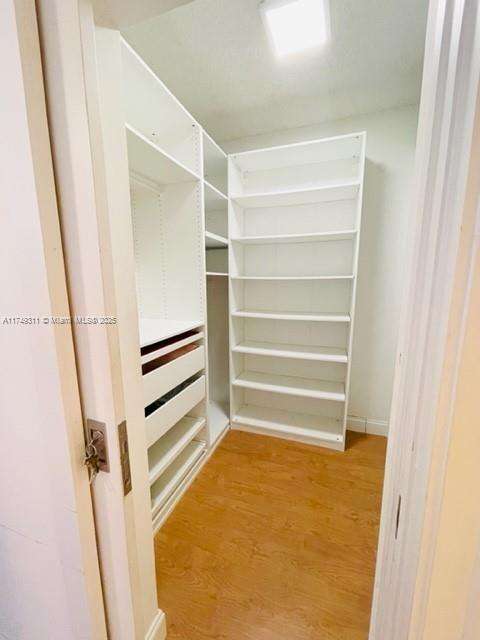 Small Image of 20281 EAST COUNTRY CLUB DR #405, Aventura Number 6