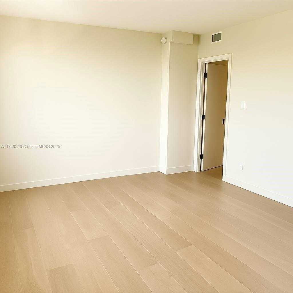 Small Image of 10185 COLLINS AVE #323, Bal Harbour Number 12