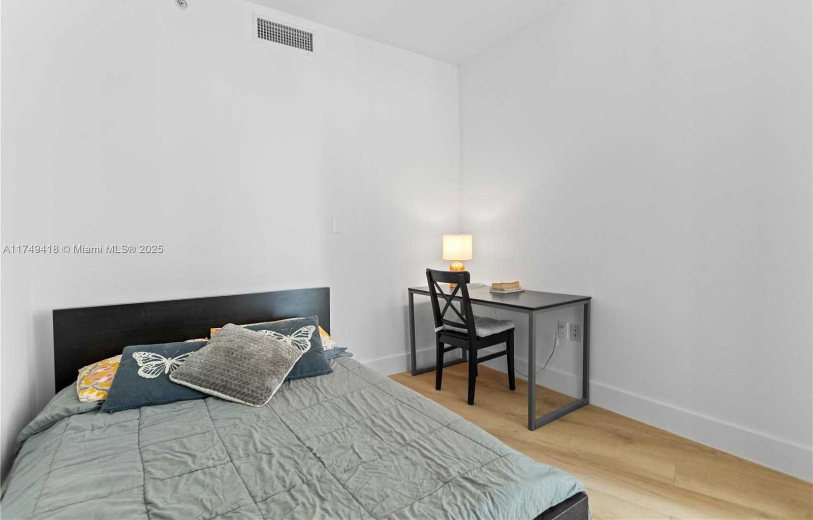 Small Image of 92 SOUTH WEST 3RD ST #3406, Miami Number 14