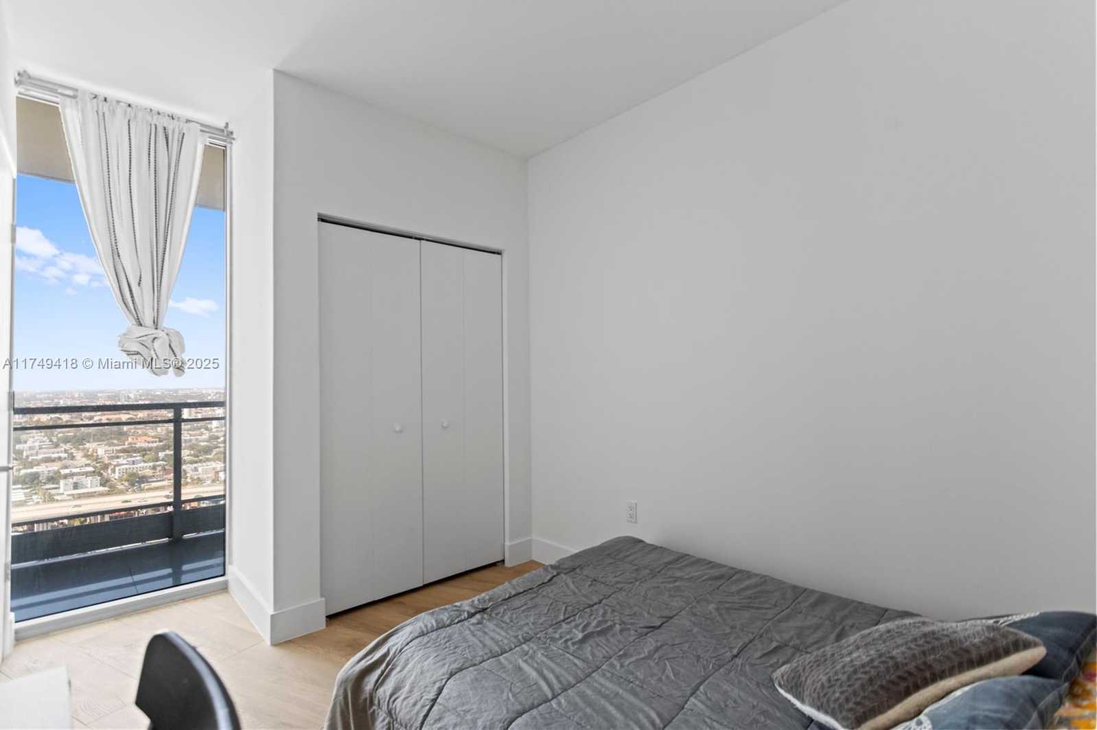 Small Image of 92 SOUTH WEST 3RD ST #3406, Miami Number 15