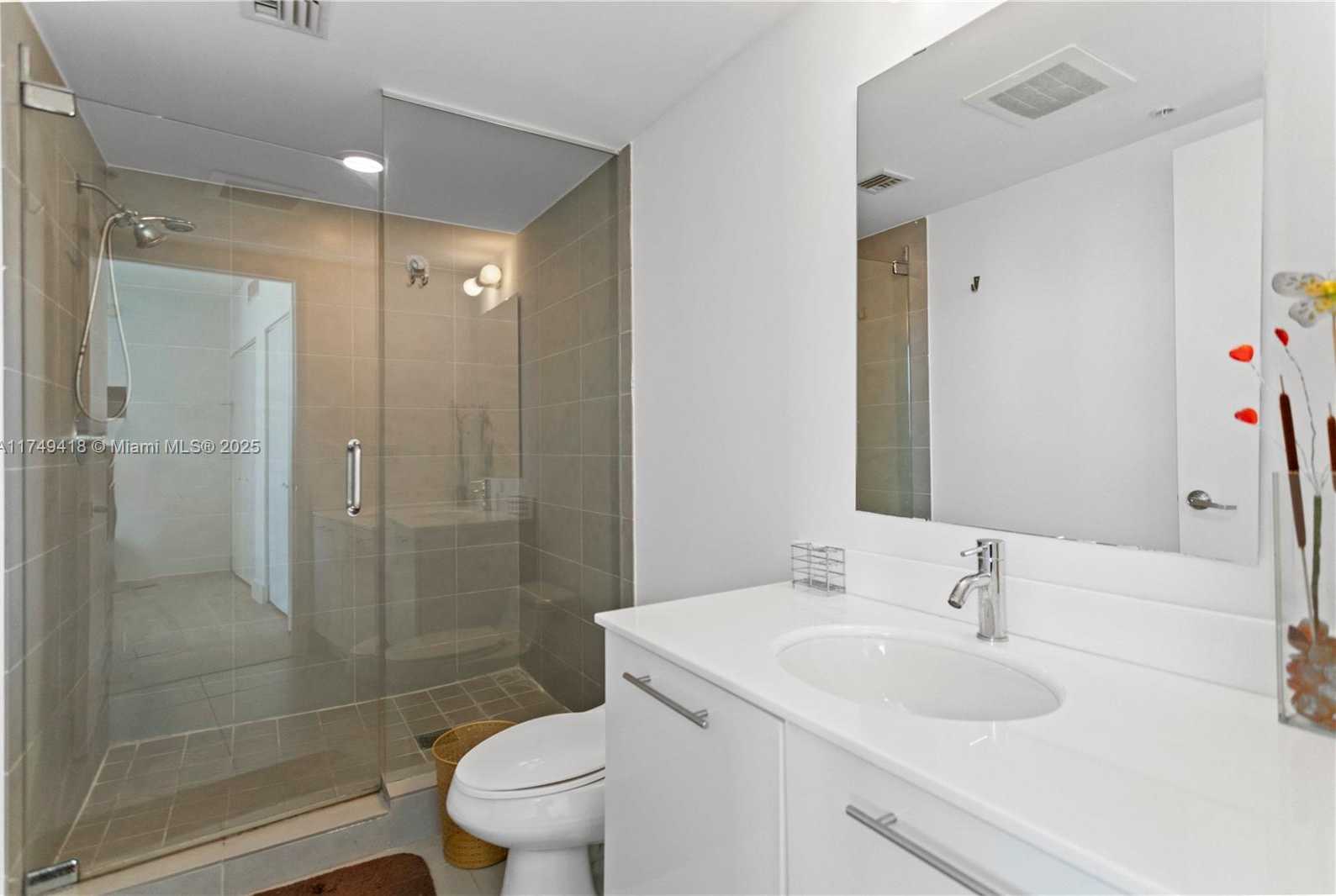 Small Image of 92 SOUTH WEST 3RD ST #3406, Miami Number 19