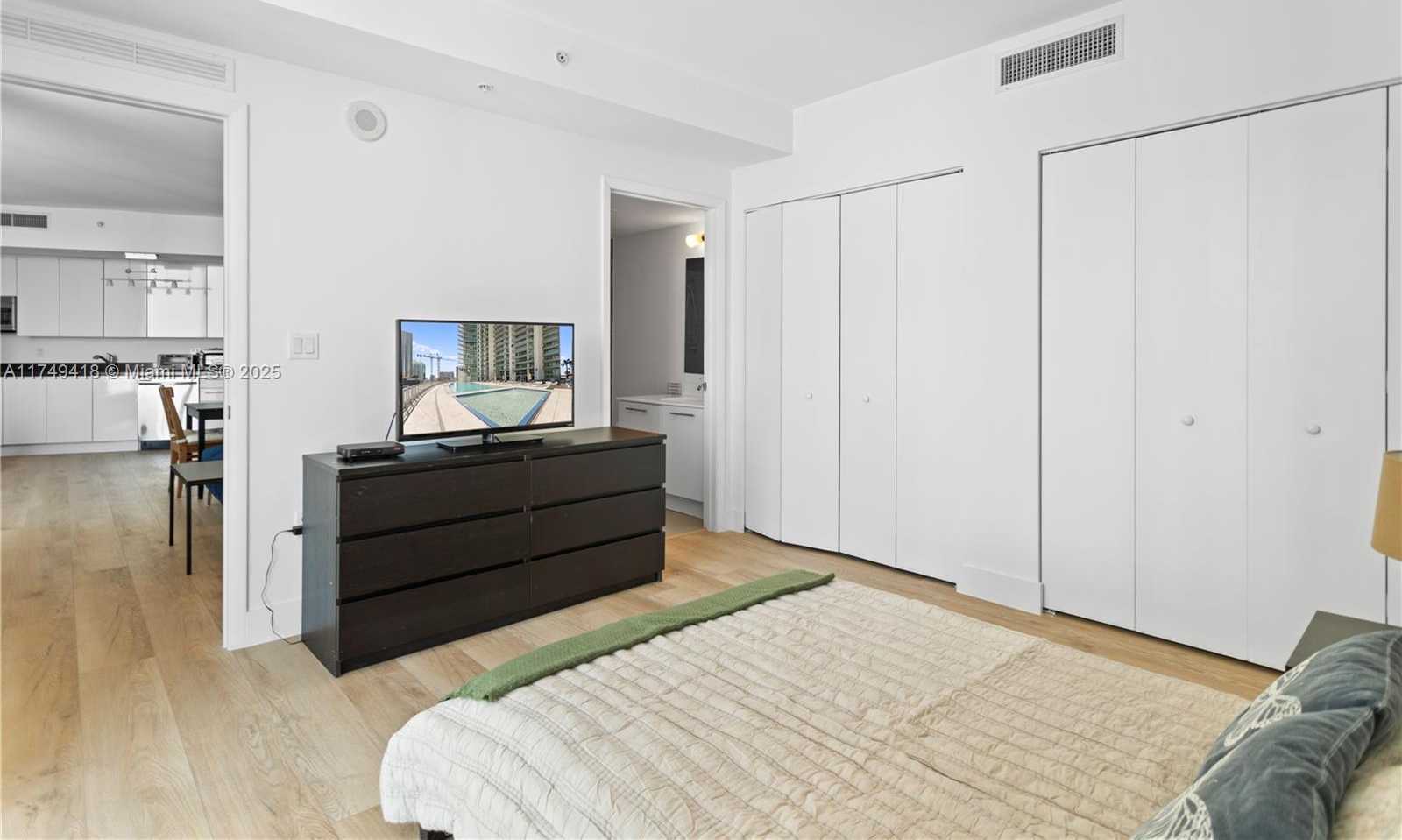 Small Image of 92 SOUTH WEST 3RD ST #3406, Miami Number 20