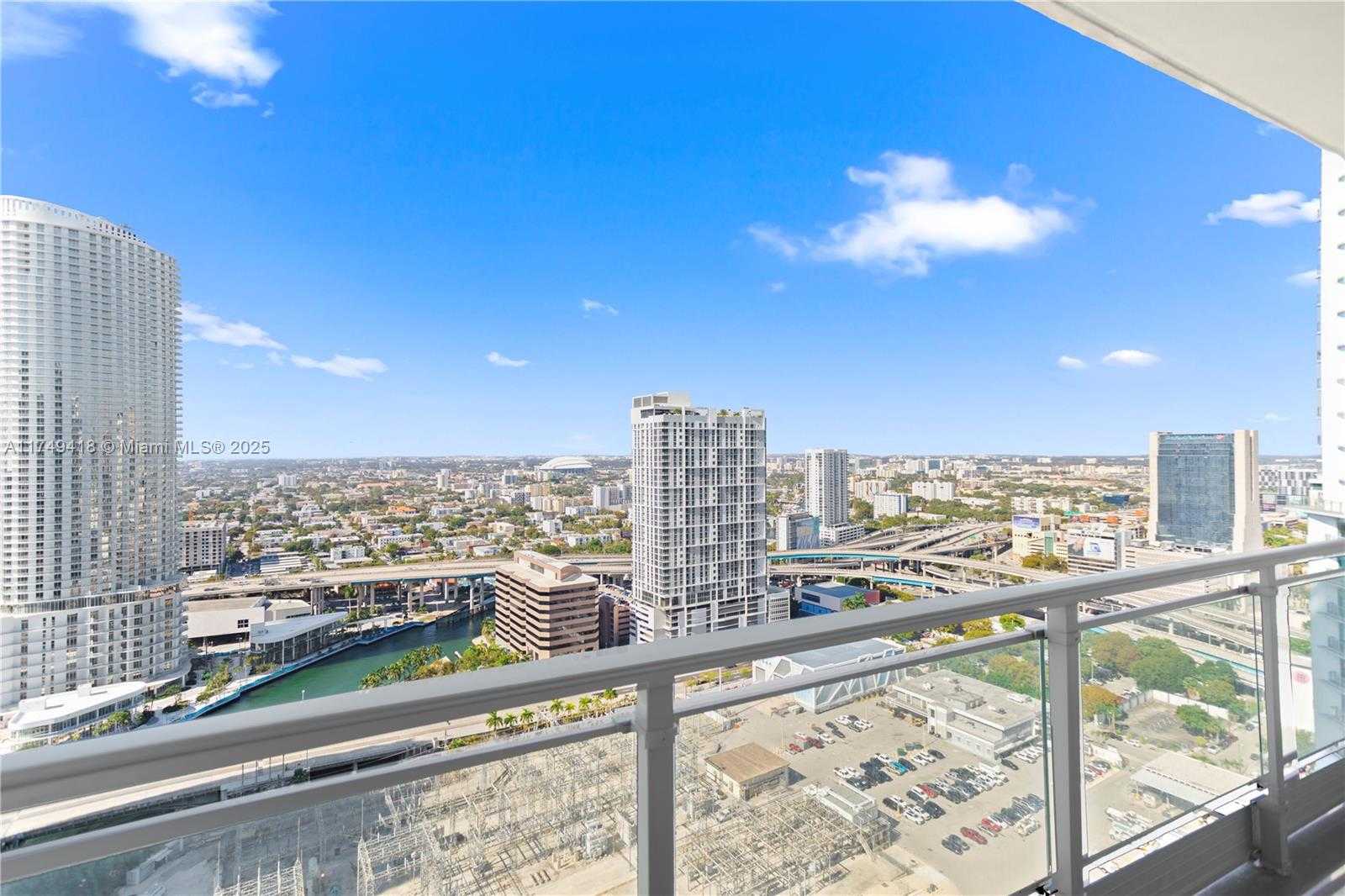 Small Image of 92 SOUTH WEST 3RD ST #3406, Miami Number 22