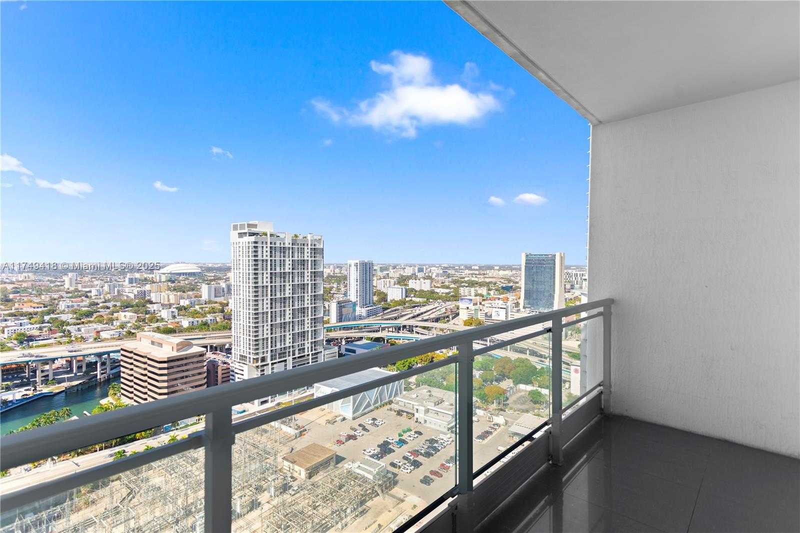 Small Image of 92 SOUTH WEST 3RD ST #3406, Miami Number 23