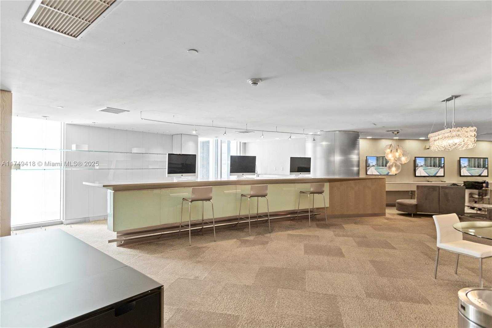 Small Image of 92 SOUTH WEST 3RD ST #3406, Miami Number 32