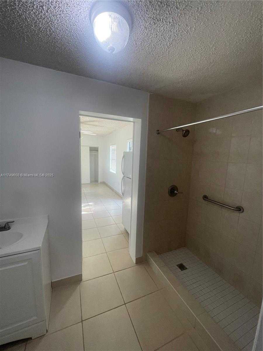 Small Image of 7420 SOUTH WEST 31ST ST #7420, Miami Number 5