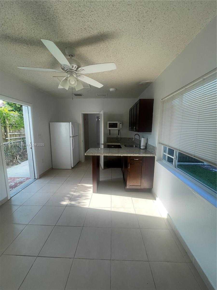 Small Image of 7420 SOUTH WEST 31ST ST #7420, Miami Number 8