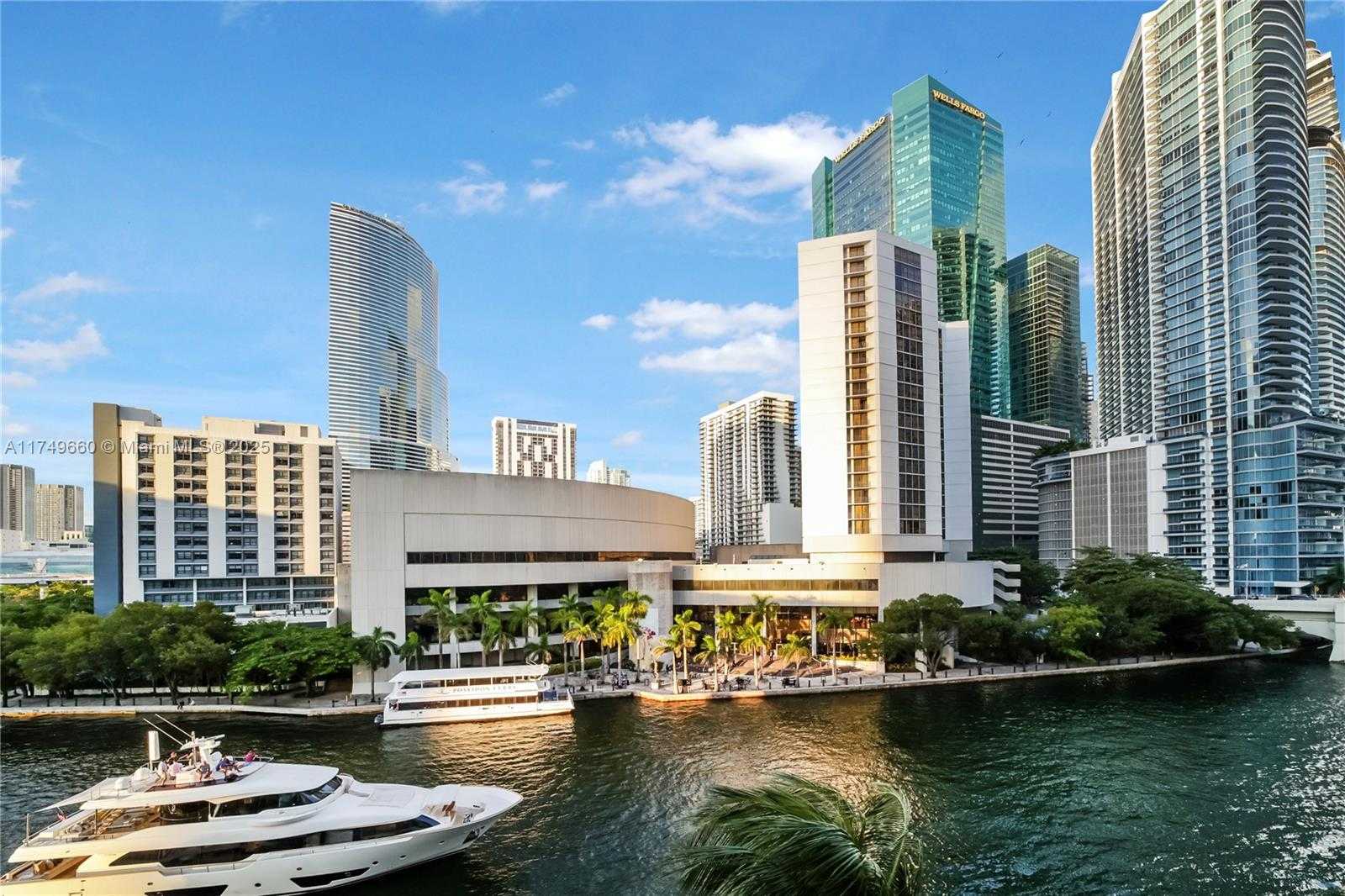 Small Image of 41 SOUTH EAST 5TH ST #704, Miami Number 17