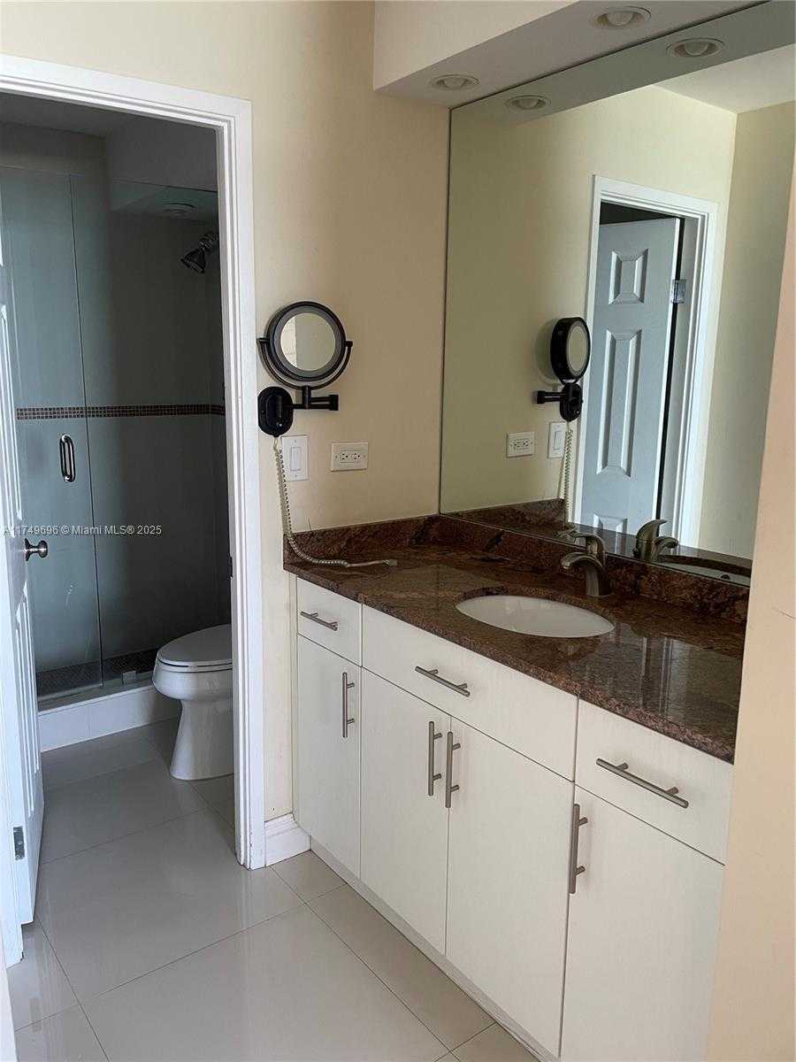 Small Image of 7135 COLLINS AVE #832, Miami Beach Number 10