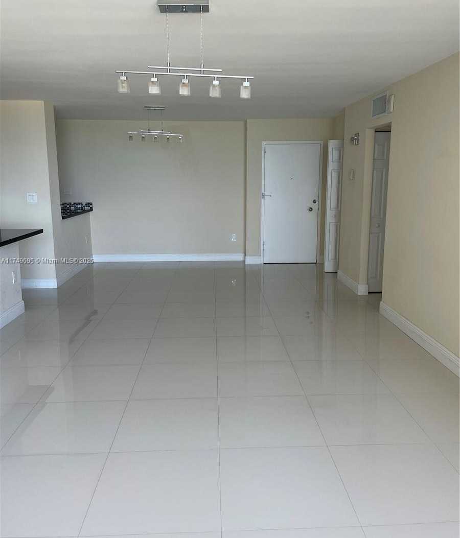 Small Image of 7135 COLLINS AVE #832, Miami Beach Number 7