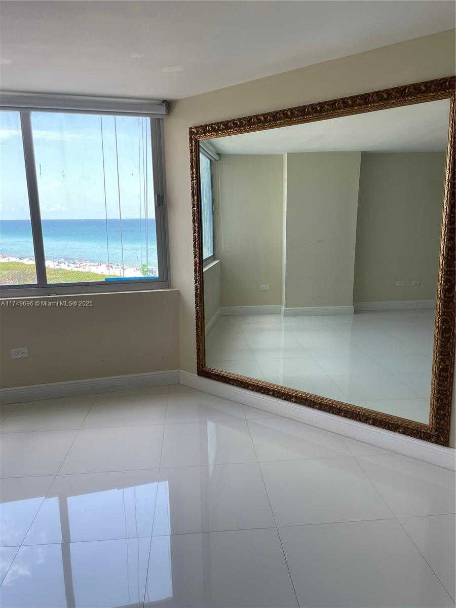 Small Image of 7135 COLLINS AVE #832, Miami Beach Number 8